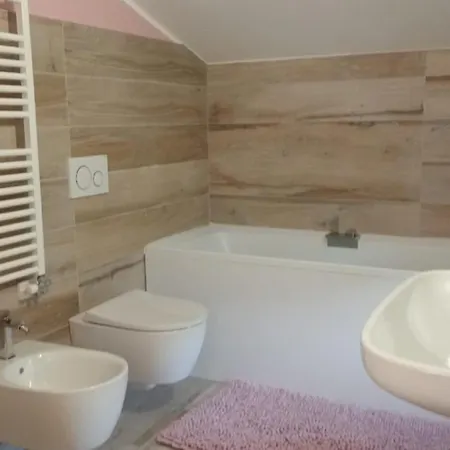 La Casa Di Delfina Каприно-Веронезе